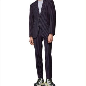 NWT striped navy men’s suit